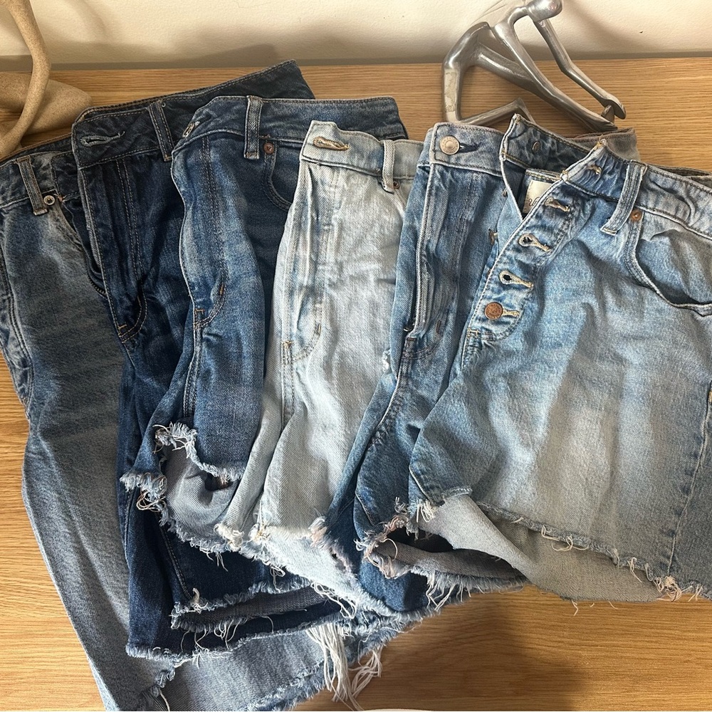 Women's Denim Shorts Size 10 & 12 American Eagle, Size 10 Universal Threads